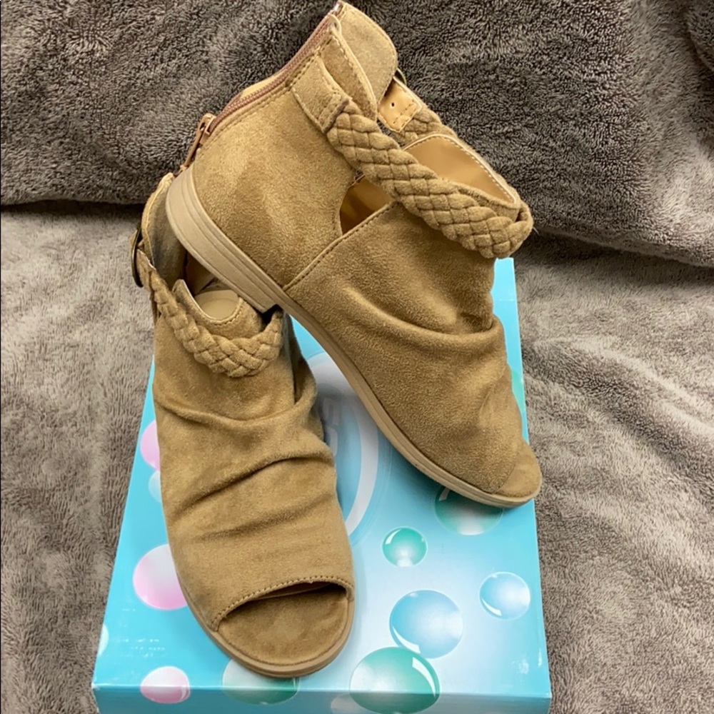 SODA open toe Gladiator bootie